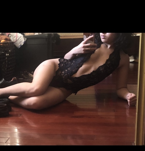 Leaked prettytittiesexplore header onlyfans leaked