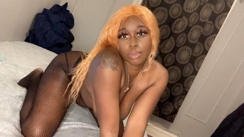 Leaked queen_cici9 header onlyfans leaked