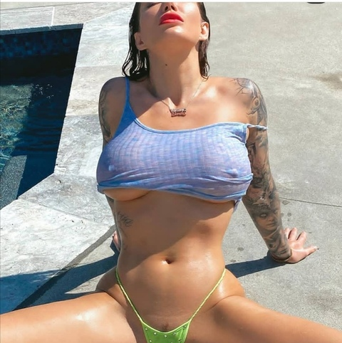 Leaked queenlucy header onlyfans leaked