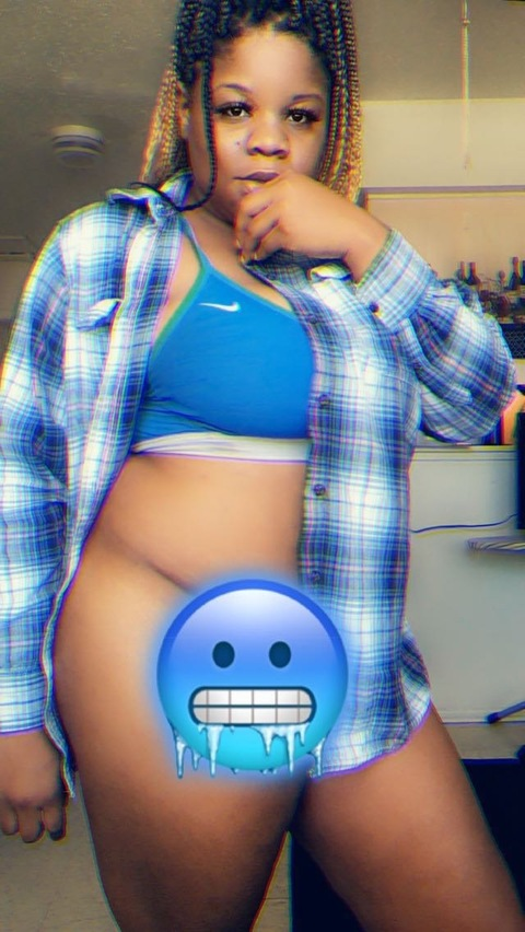 Leaked queennbree header onlyfans leaked