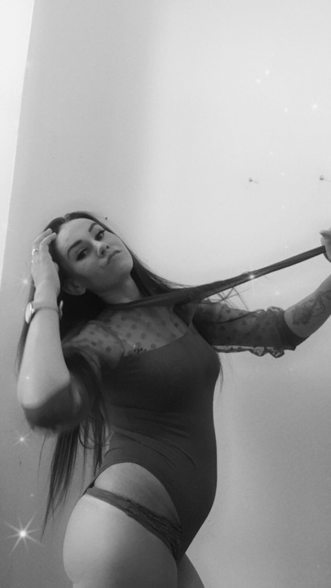Leaked renike_pikike header onlyfans leaked