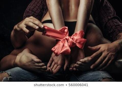 Leaked ritaprettyeyez header onlyfans leaked