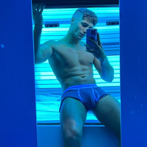 Leaked rosswalkerofficial header onlyfans leaked