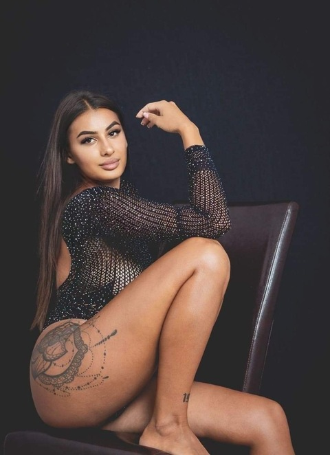 Leaked roxet044 header onlyfans leaked