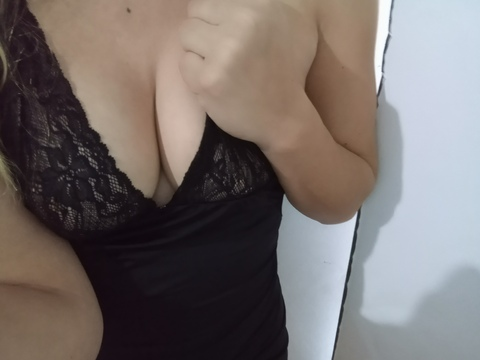 Leaked scarletthothot header onlyfans leaked