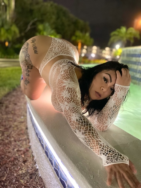 Leaked sexxxyselena header onlyfans leaked