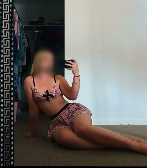 Leaked showgirlblossom header onlyfans leaked