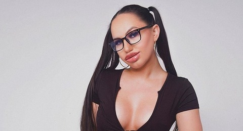 Leaked simona_ header onlyfans leaked