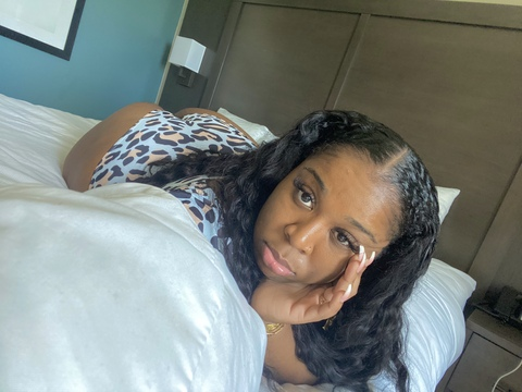 Leaked simply__royalty__ header onlyfans leaked