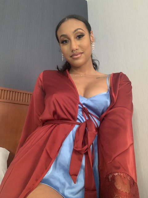 Leaked slique header onlyfans leaked