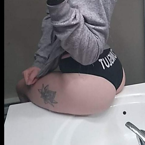 Leaked smthng_unique header onlyfans leaked