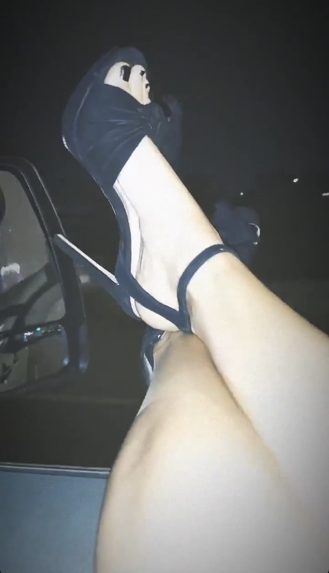 Leaked sophias_feet header onlyfans leaked