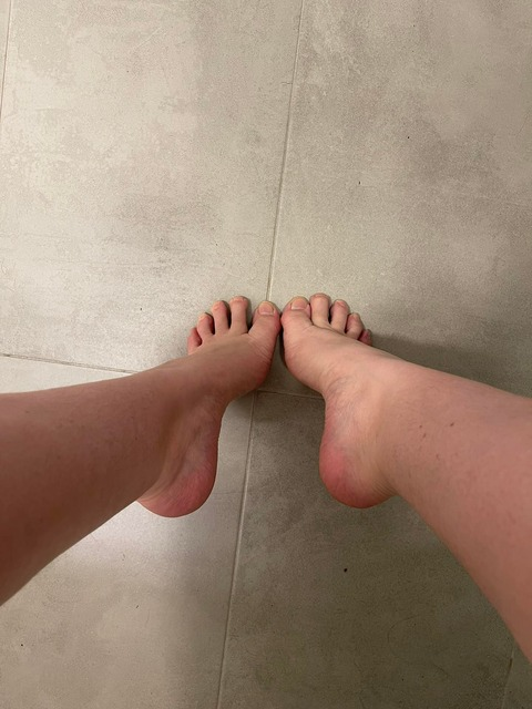Leaked sweeetfeet96 header onlyfans leaked