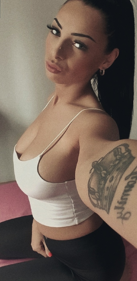 Leaked talia2424 header onlyfans leaked
