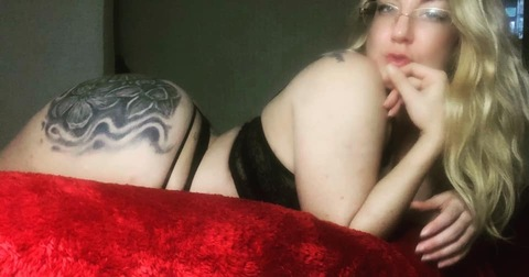 Leaked trixyblacc header onlyfans leaked