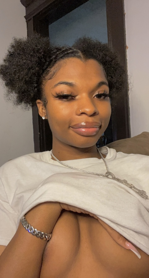 Leaked tslikaa header onlyfans leaked