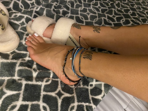 Leaked two_sweet_feet header onlyfans leaked