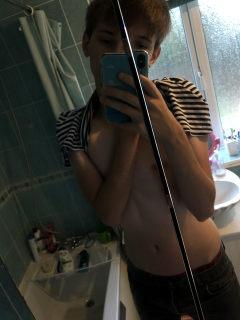 Leaked typicaltwinkxxx header onlyfans leaked
