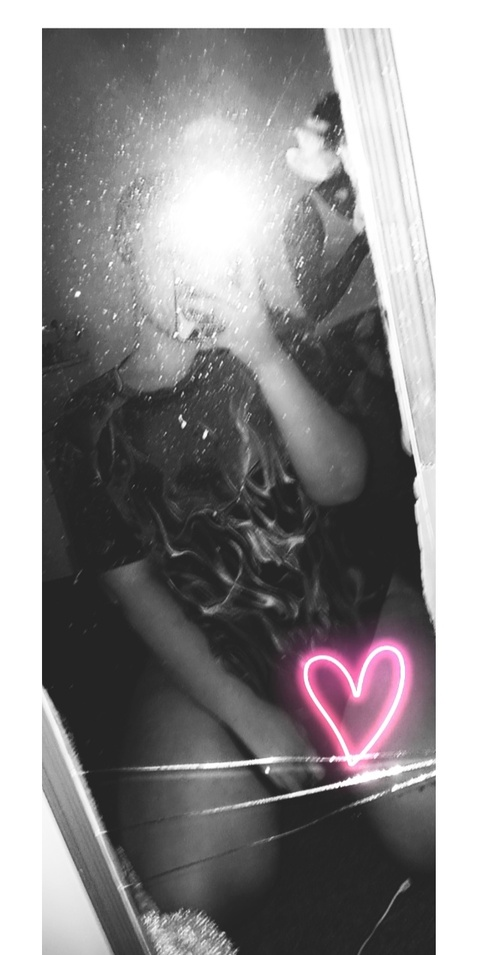 Leaked u90886025 header onlyfans leaked