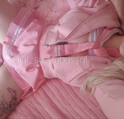 Leaked ur_succubus_gf header onlyfans leaked