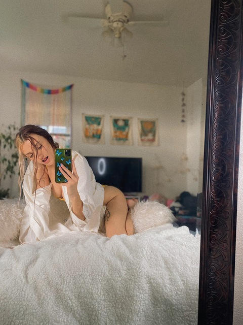 Leaked urfaveslvt header onlyfans leaked