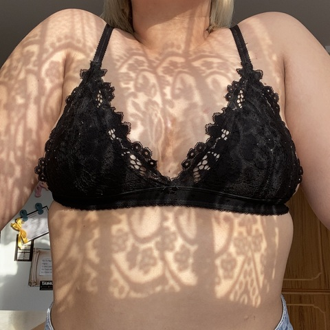 Leaked urgirlfrom_nzl header onlyfans leaked