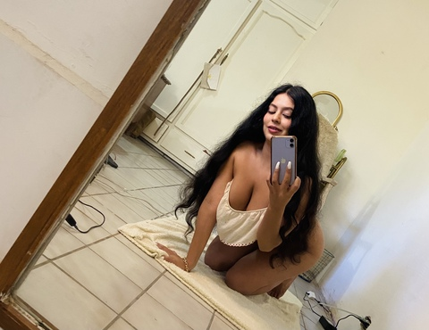 Leaked valenciaviareny header onlyfans leaked