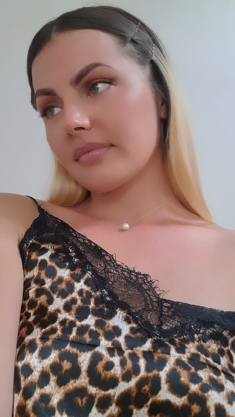 Leaked valerica_zarafa header onlyfans leaked