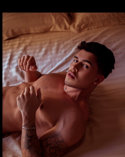 Leaked vitinhoaqui header onlyfans leaked