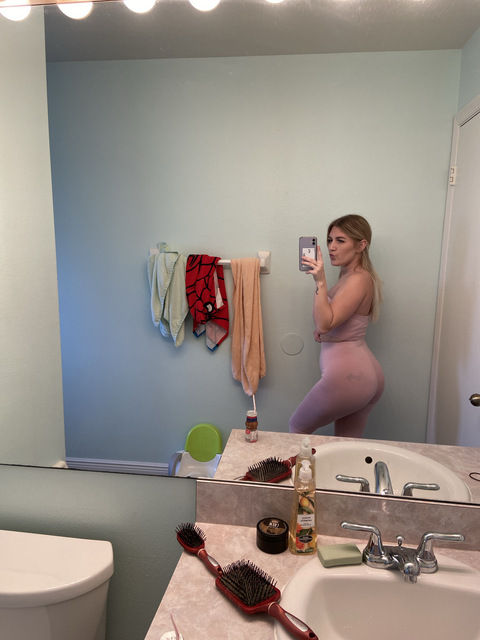 Leaked xoxcaitlynn header onlyfans leaked