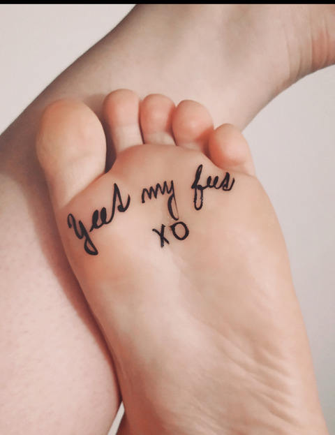 Leaked yeetmyfeetxo header onlyfans leaked
